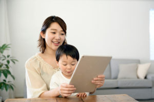 子育て中でも副業したい！自宅で簡単にできる副業５選をご紹介！